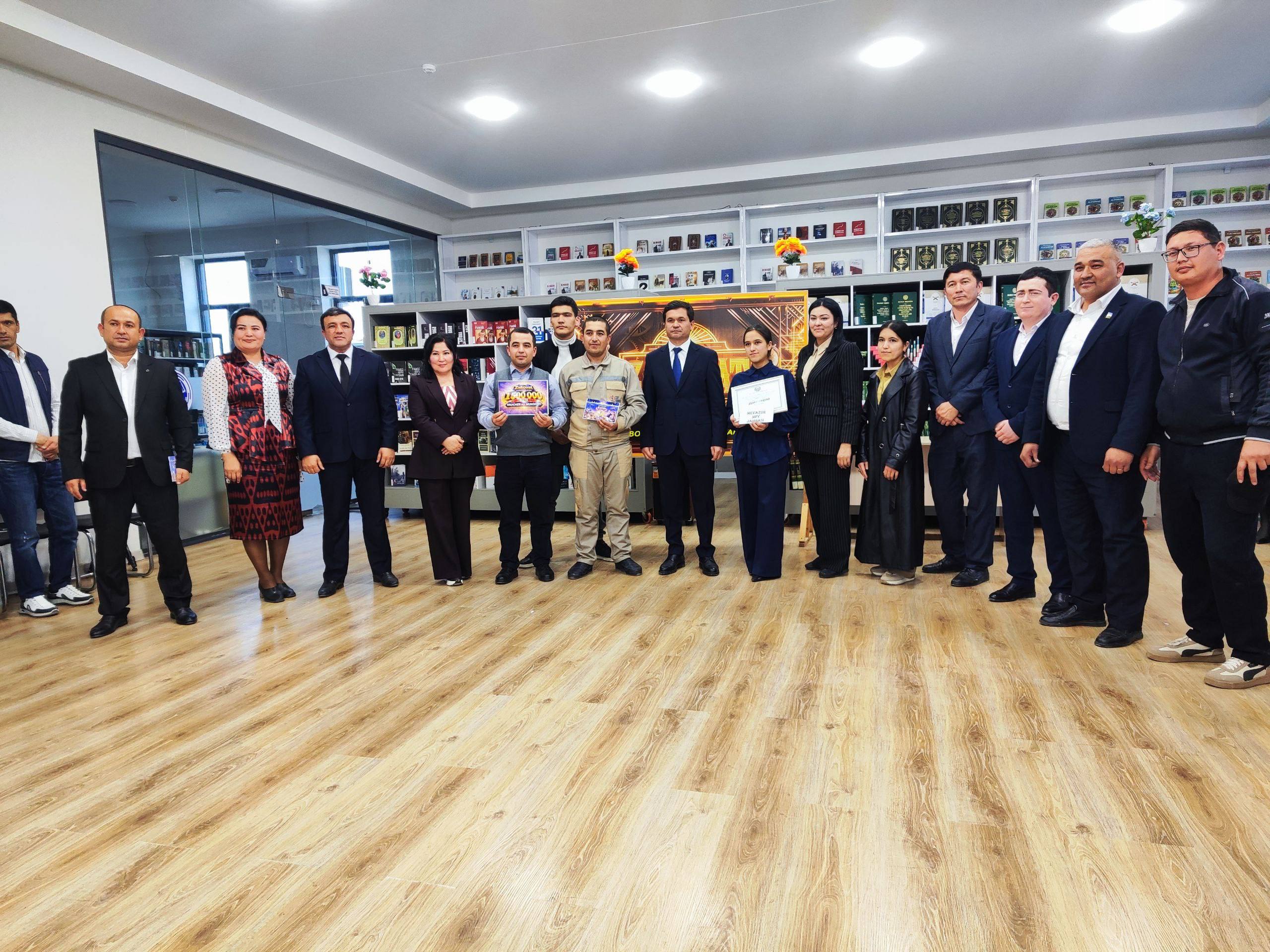 “Hokim kubogi” doirasida tuman mahallalari bilimdonlari ishtirokida “Zakovat” intellektual o‘yini tashkil etildi.