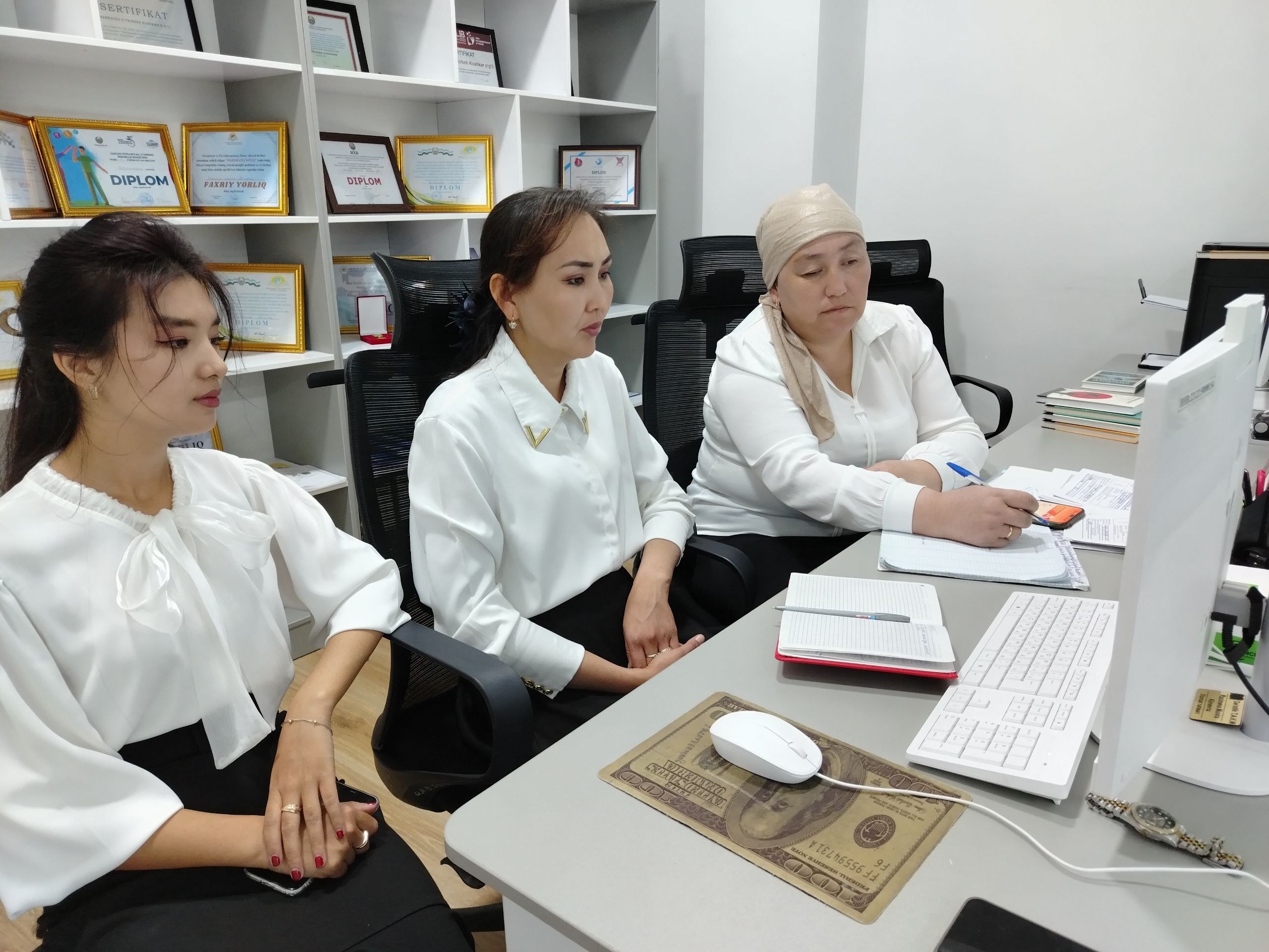 «Yig‘ma elektron katalog sektori (catalog.unicat.uz) tizimidan foydalanuvchilarni ro‘yxatdan o‘tkazish» mavzusida onlayn seminar tashkil etildi.