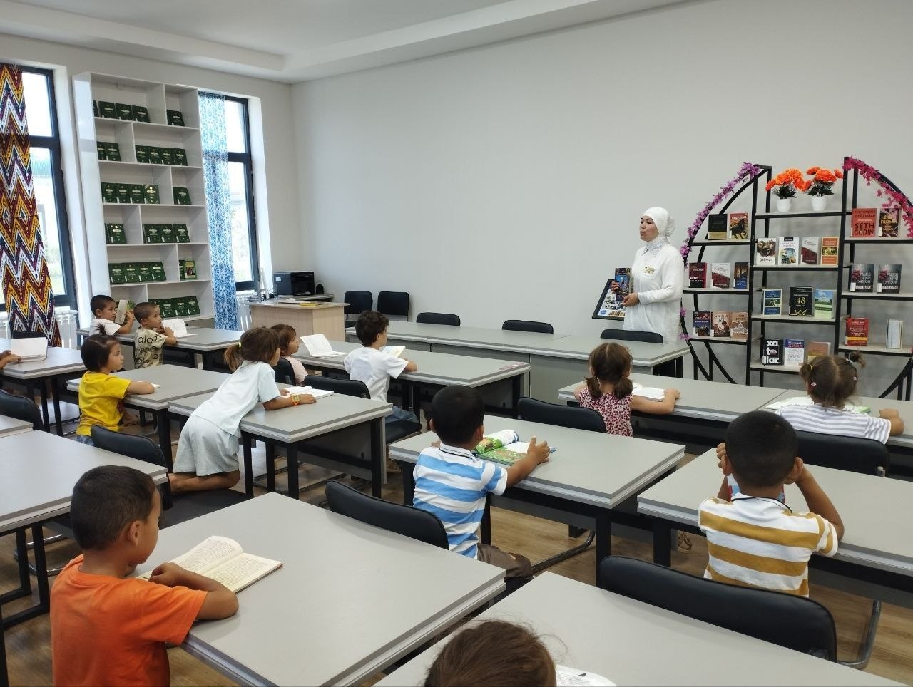 "Ertaklar olamiga sayohat" mavzusida maʼnaviy-maʼrifiy tadbir tashkil etildi.