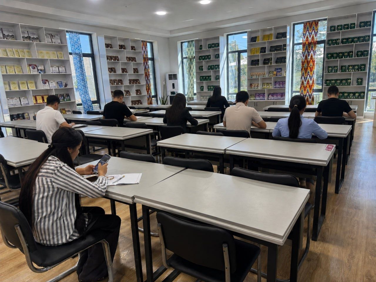 Yozgi ta’til — mazmunli mutolaa bilan! 📚☀️