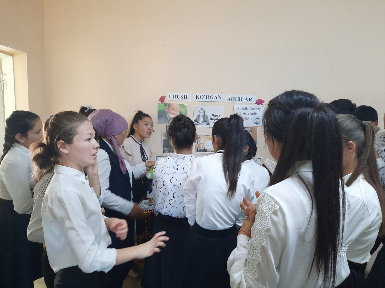 Urush ko'rgan adiblar